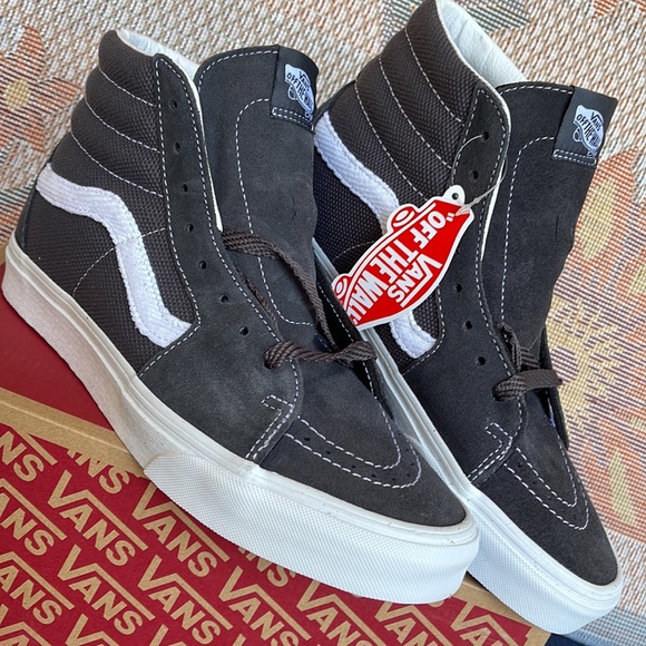 Vans Sk8-Hi
Textured Asphalt
VN0005U9107
WMNS sneakers - Picture 8 of 16